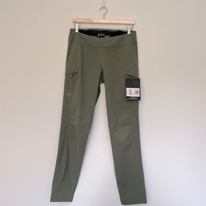 Arcteryx Sabria hiking pants women’s US 8